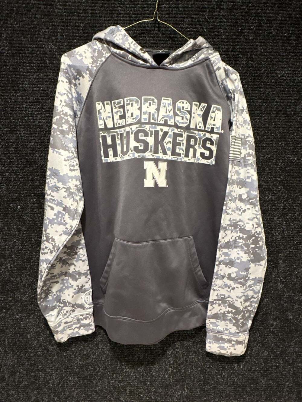 Nebraska Huskers OHT Military Appreciation Digital Camo Pullover Hoodie Sz. L